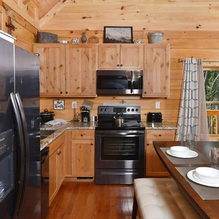 A Wildflower Retreat Gatlinburg Bagian luar foto